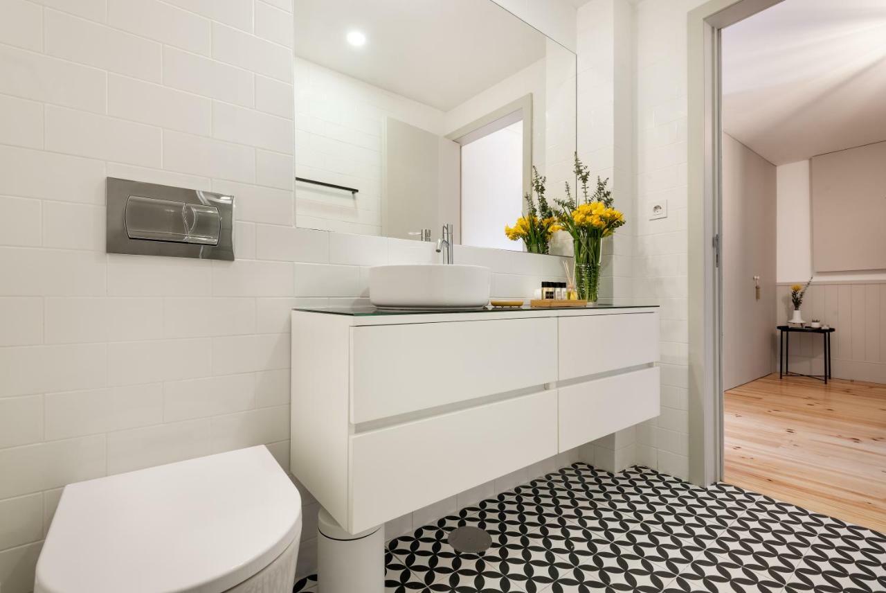 Lovelystay - Sun Loft W/ Balcony Porto Buitenkant foto